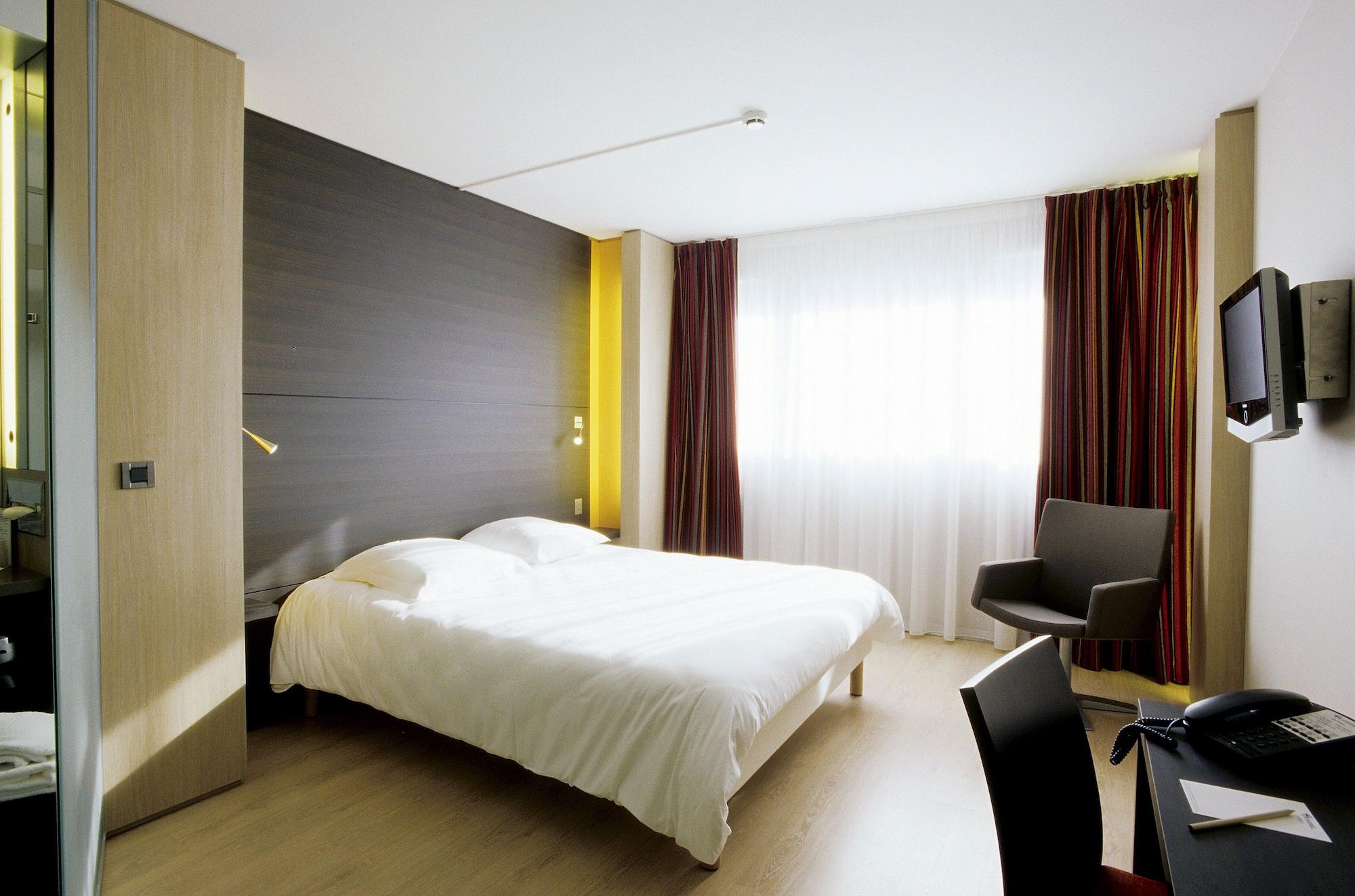 Oceania Quimper Hotell Eksteriør bilde