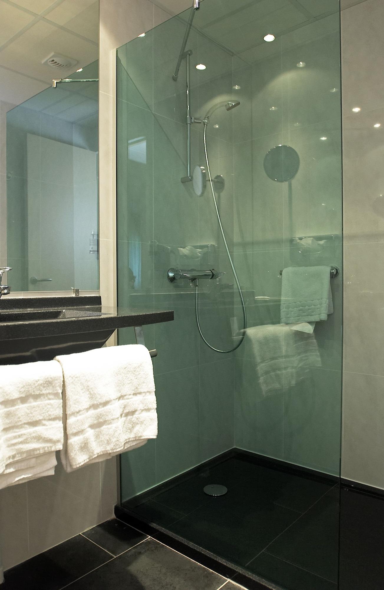 Oceania Quimper Hotell Eksteriør bilde