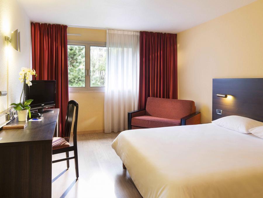 Oceania Quimper Hotell Eksteriør bilde