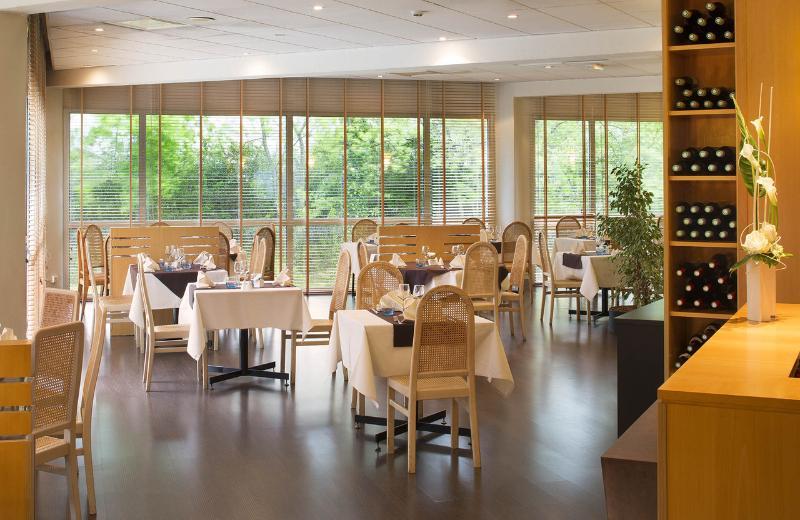 Oceania Quimper Hotell Eksteriør bilde