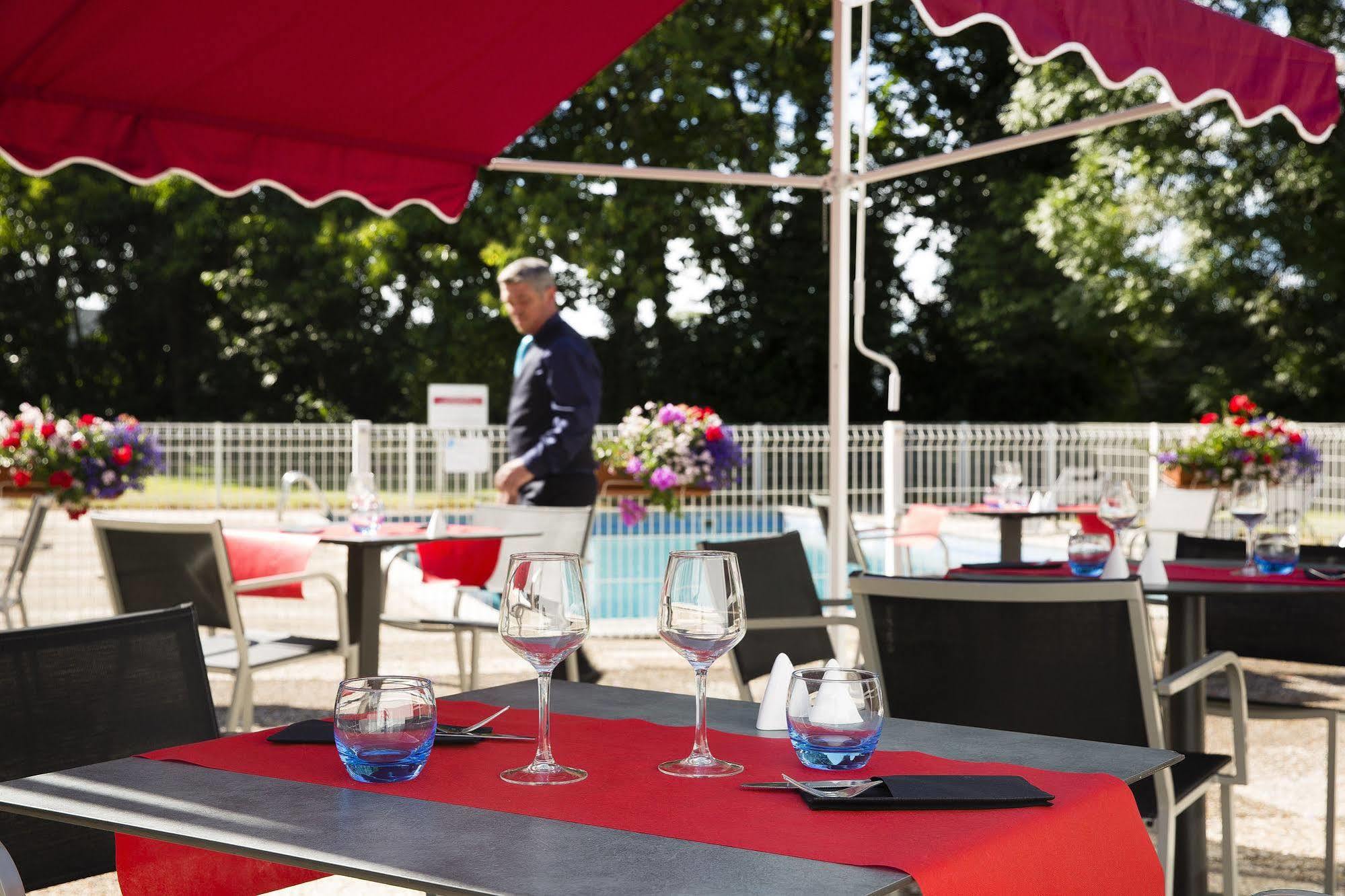 Oceania Quimper Hotell Eksteriør bilde